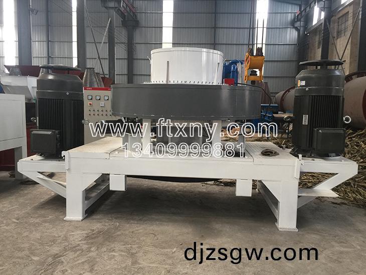 1500型(xing)稭稈牧草壓塊機